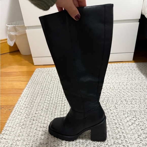 Steve Madden Women’s Violet Black Knee-High Tall Boots - Picture 11 of 14